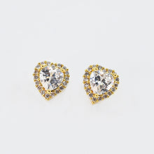 Load image into Gallery viewer, Crystal Heart Stud Gold C27
