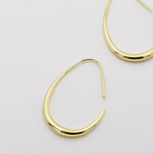 Load image into Gallery viewer, Dainty Gold Hoop
