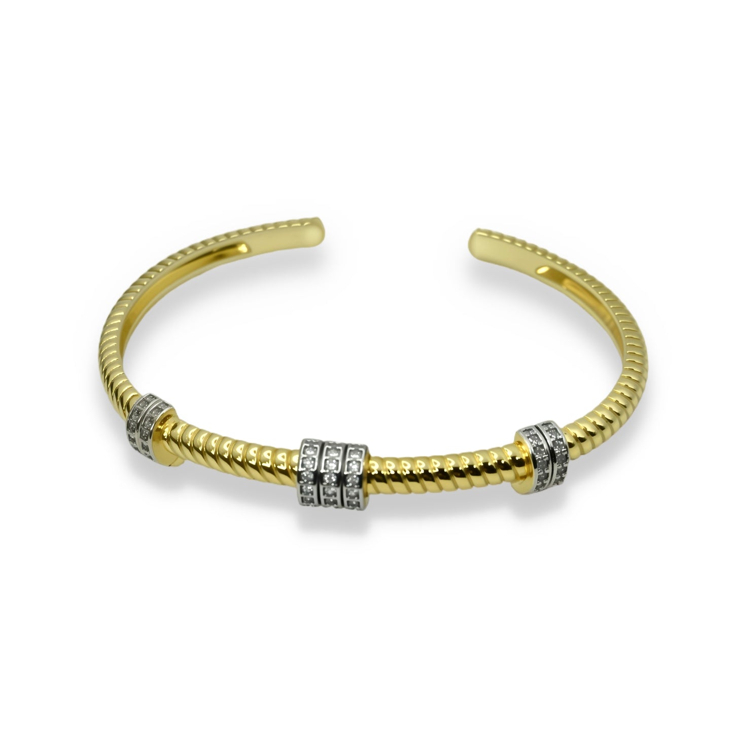 Clara Bangle