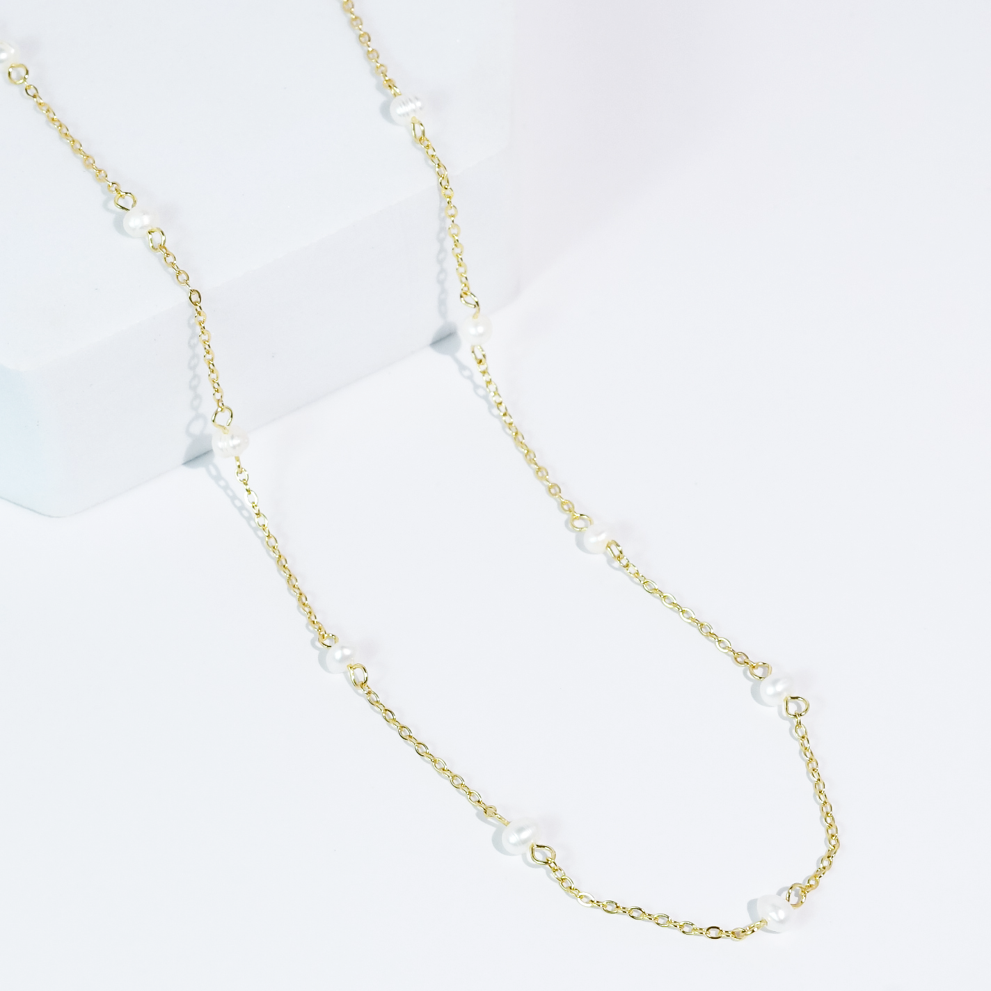 Floating Pearl Necklace