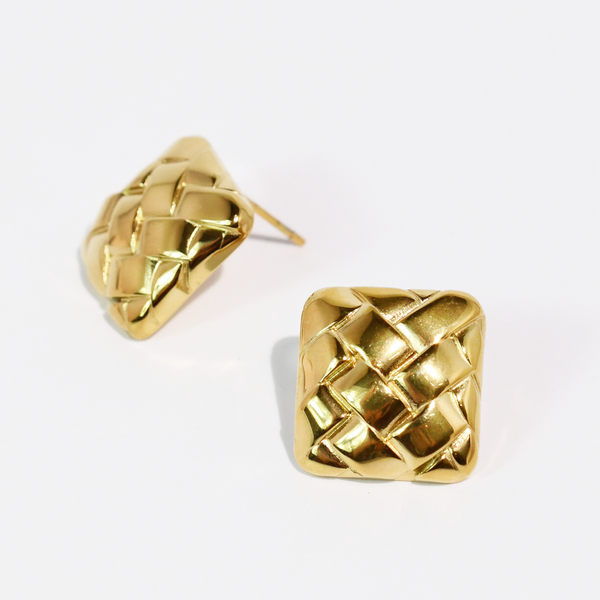 Woven Crush Stud