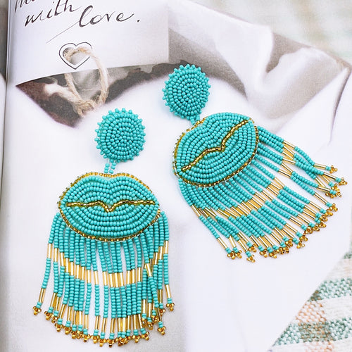 Lip Tassel Turquoise D8