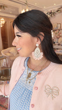 Load image into Gallery viewer, Lisa earrings D22
