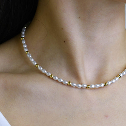 Dainty Pearl Chocker I-24