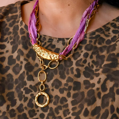 Lavender Blush Scarlet Twist Collar