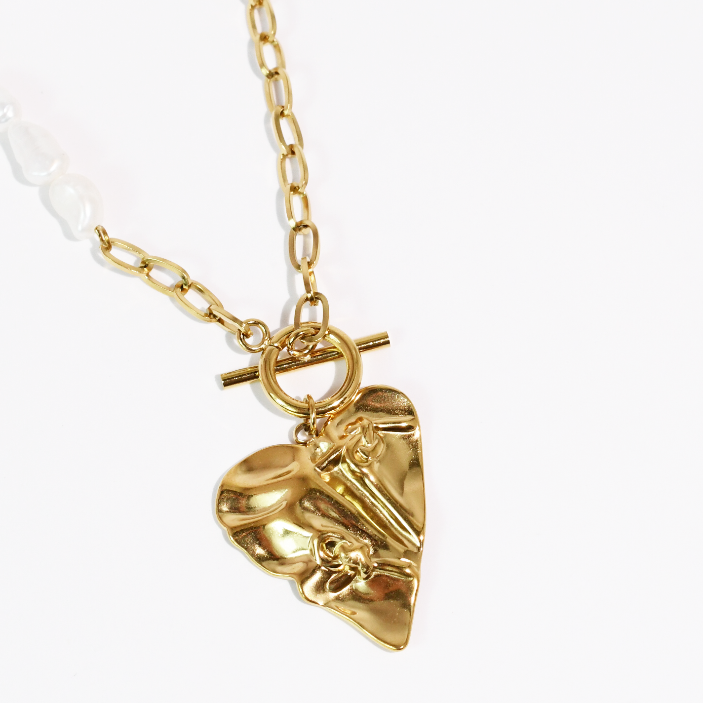 A Pearly Love Waterproof Necklace
