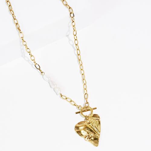 A Pearly Love Waterproof Necklace
