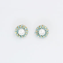 Load image into Gallery viewer, Blue Pearl Glam Stud D56
