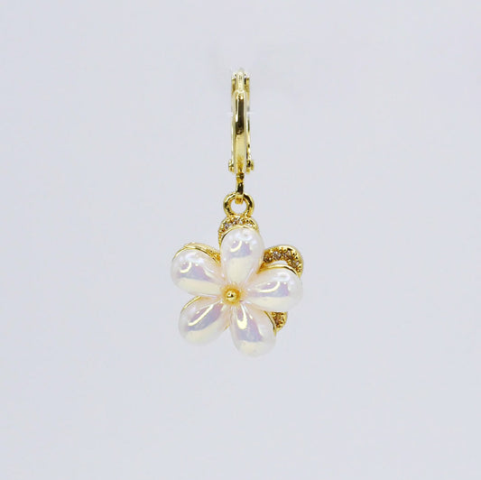 Bridgette Flower Charm CH-275