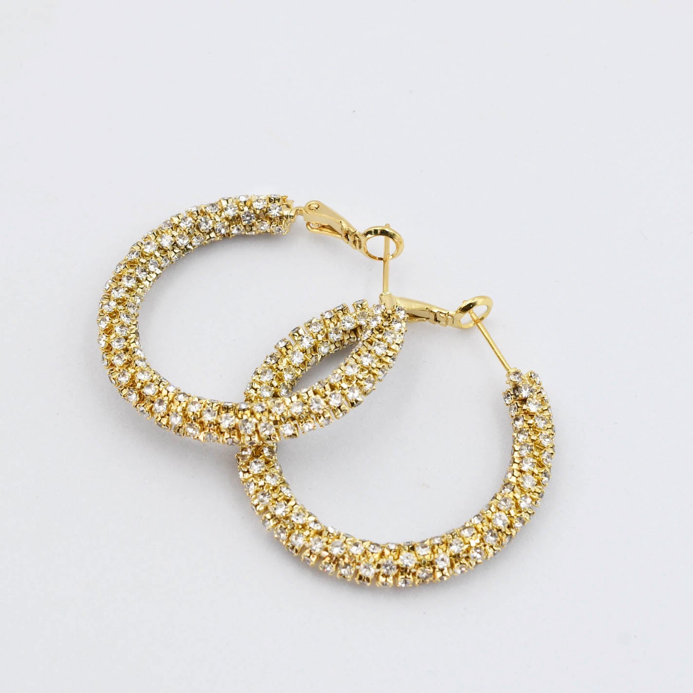 Chic Crystal Hoop E29