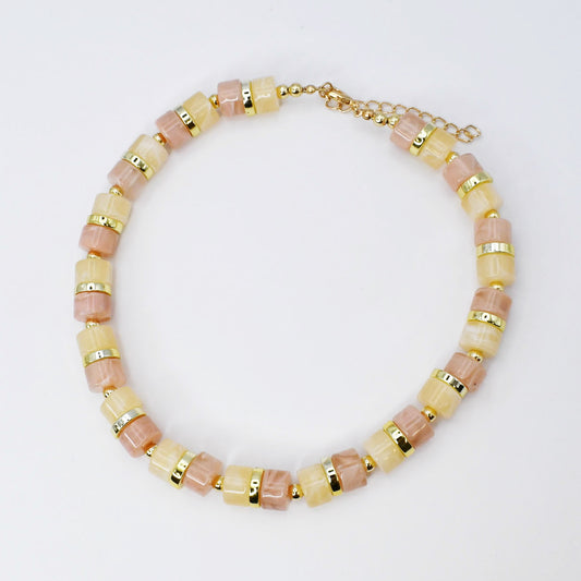 Chic Nude Necklace