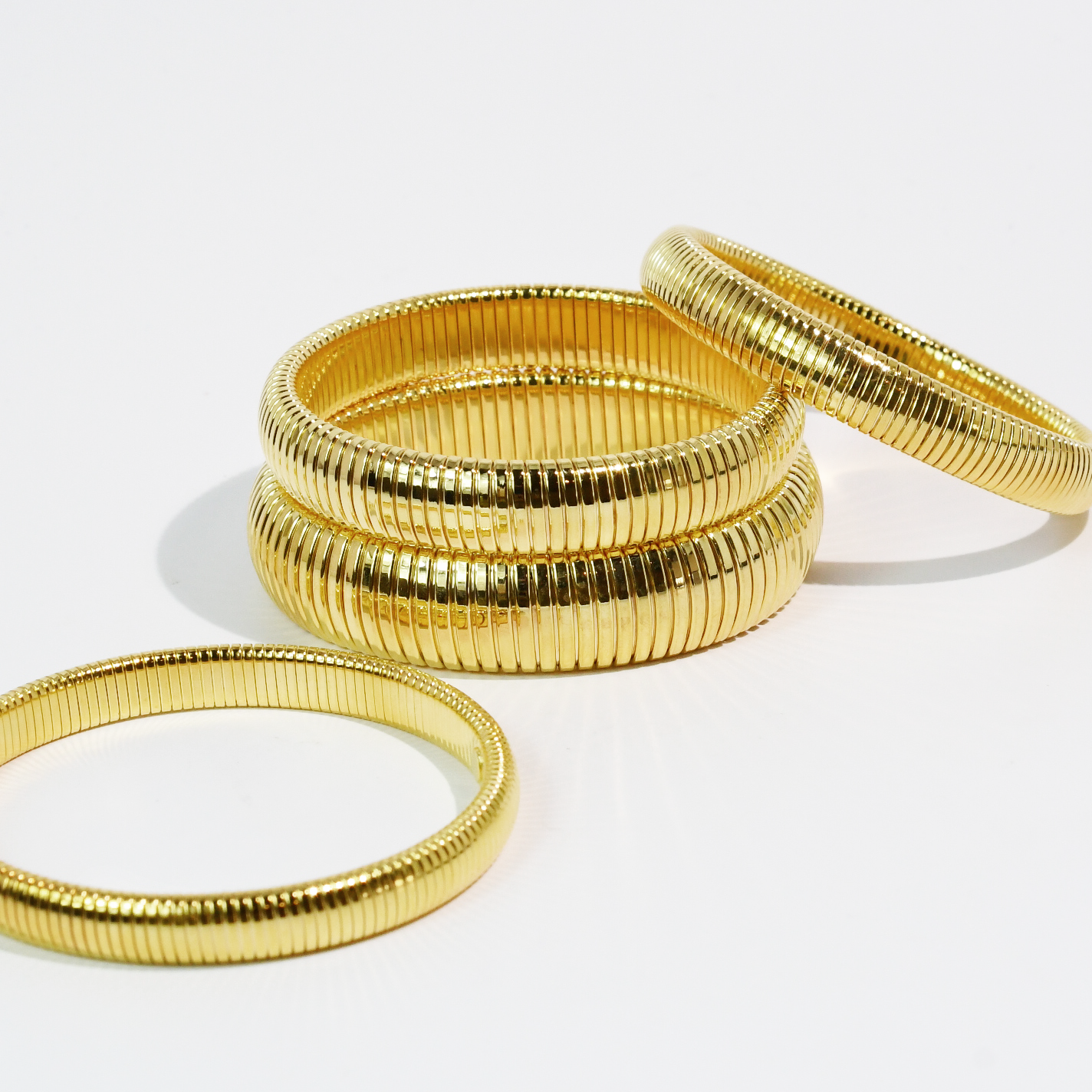 Chic Ribbed Bracelet