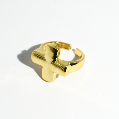 Chunky Cross Ring Gold
