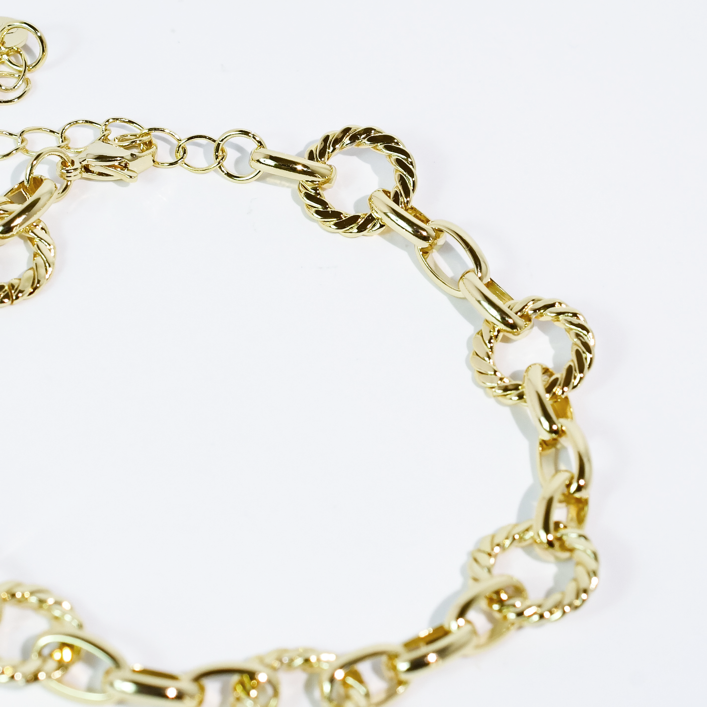 Circle Chain Bracelet Gold