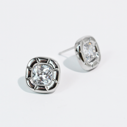 Cushion Luxe Silver Stud