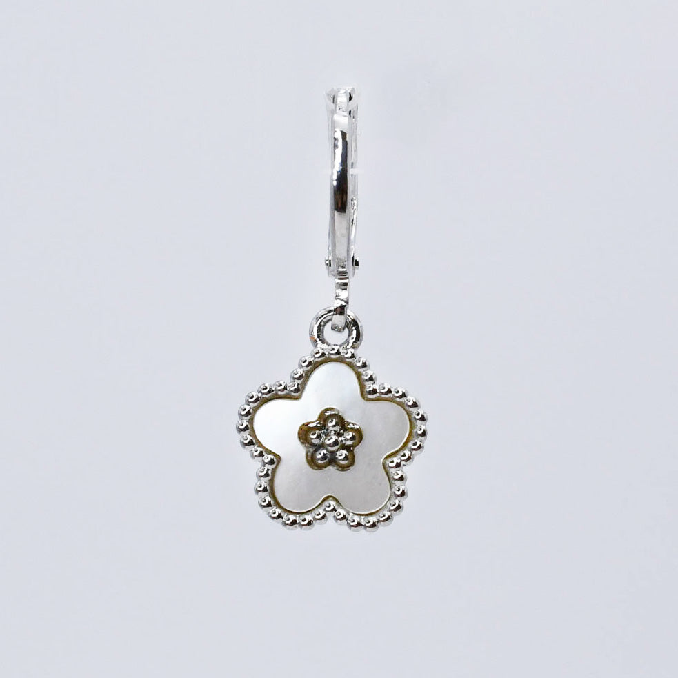 Cute Flower Silver Charm CH-120