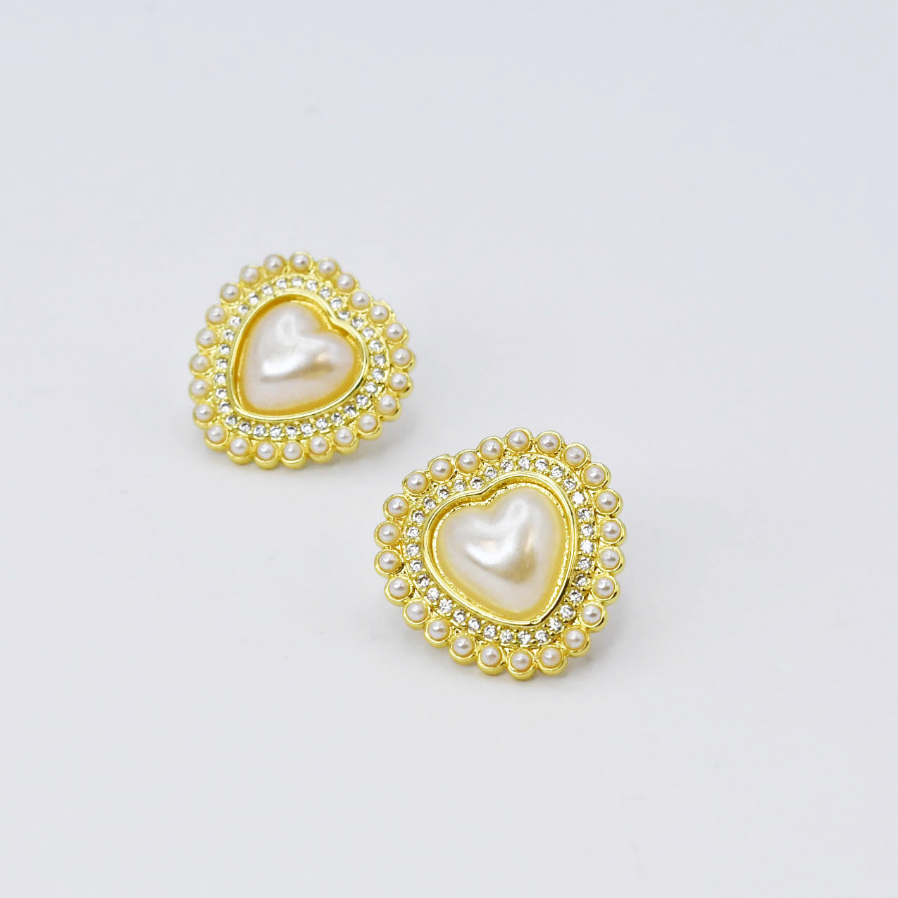 Dreamy Hearts Stud F26