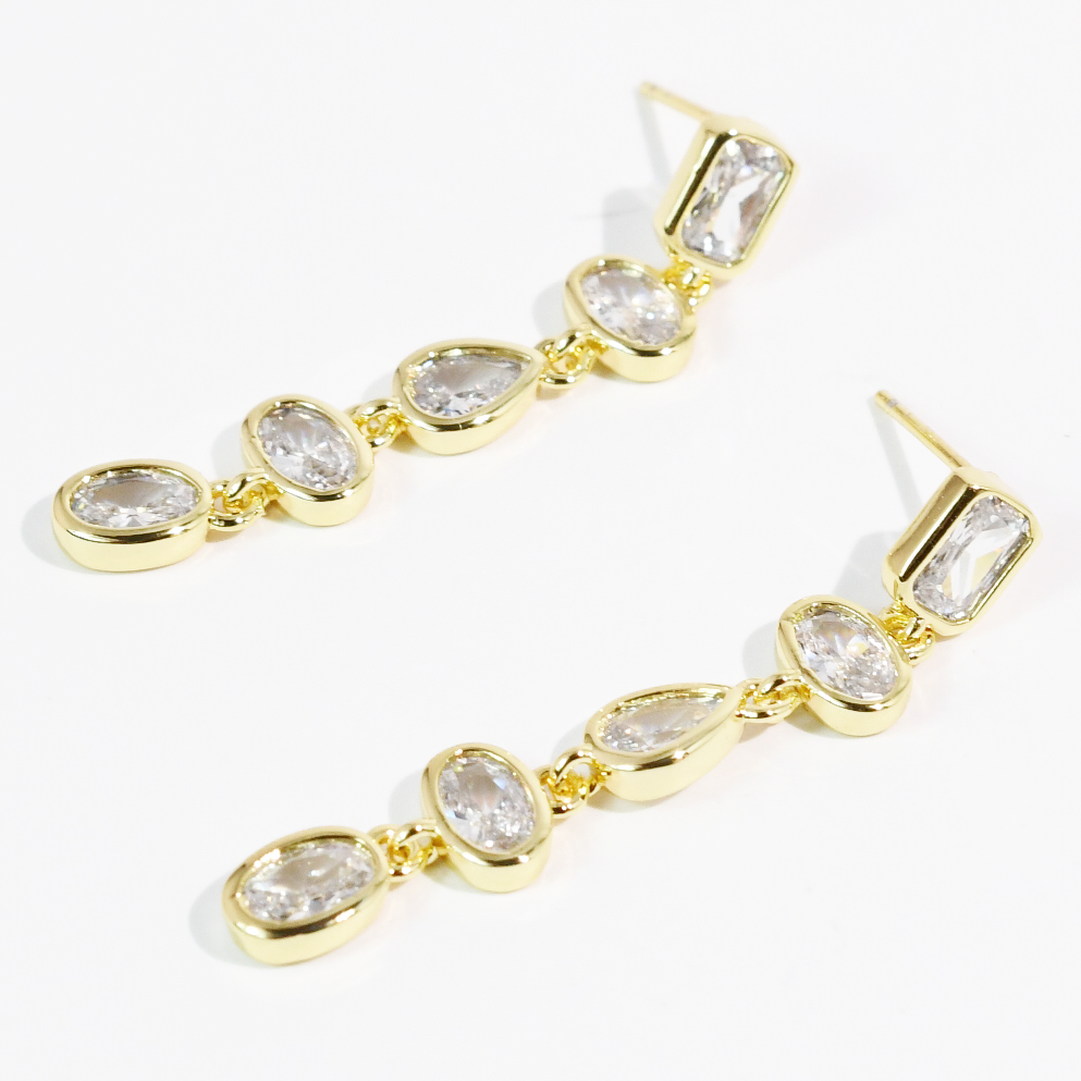 Drop of Fabulous Gold Earring