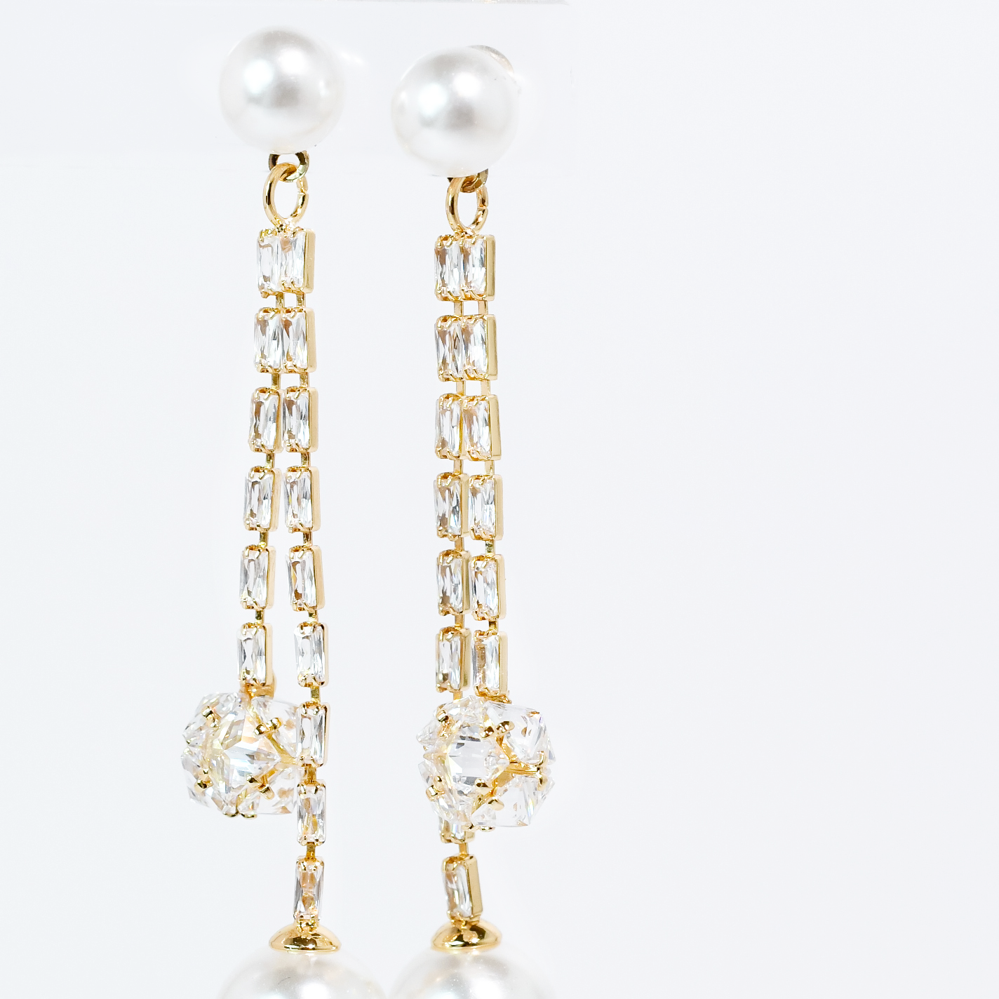 Drop Pearls Earring
