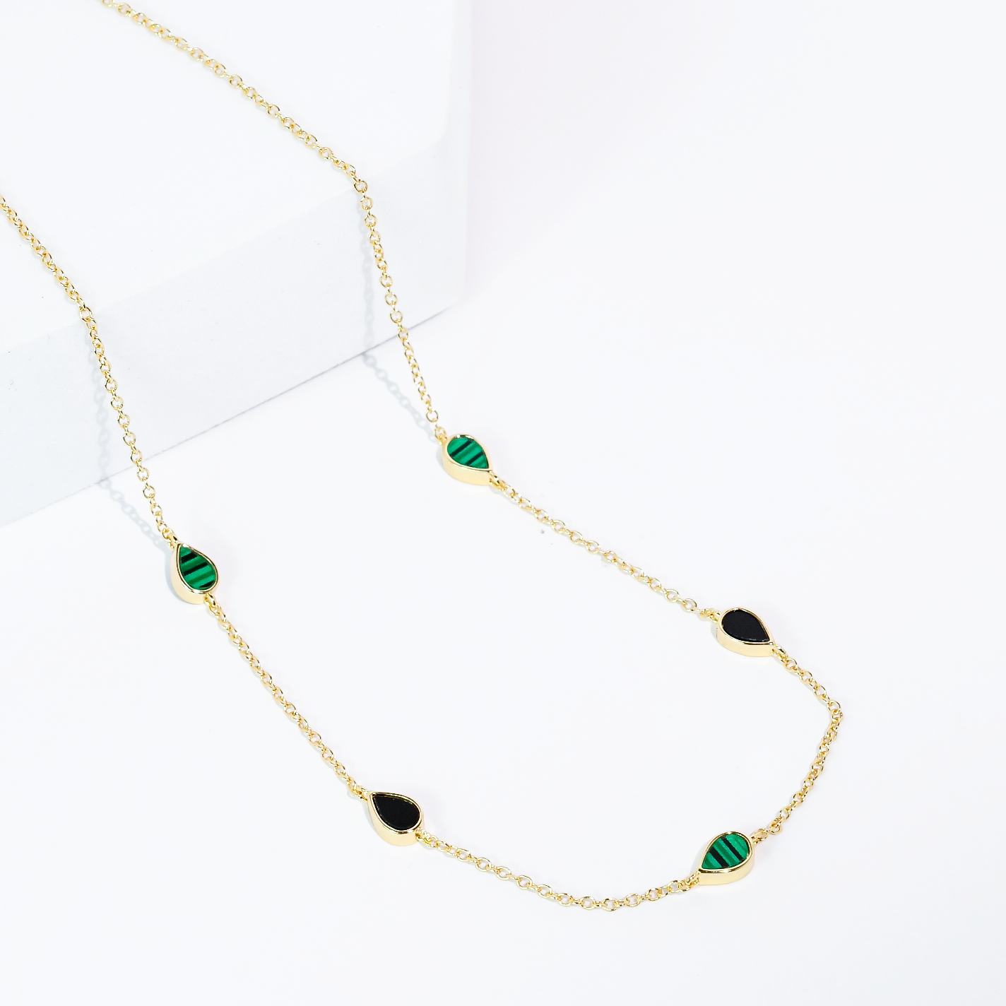Emerald Shimmer Necklace