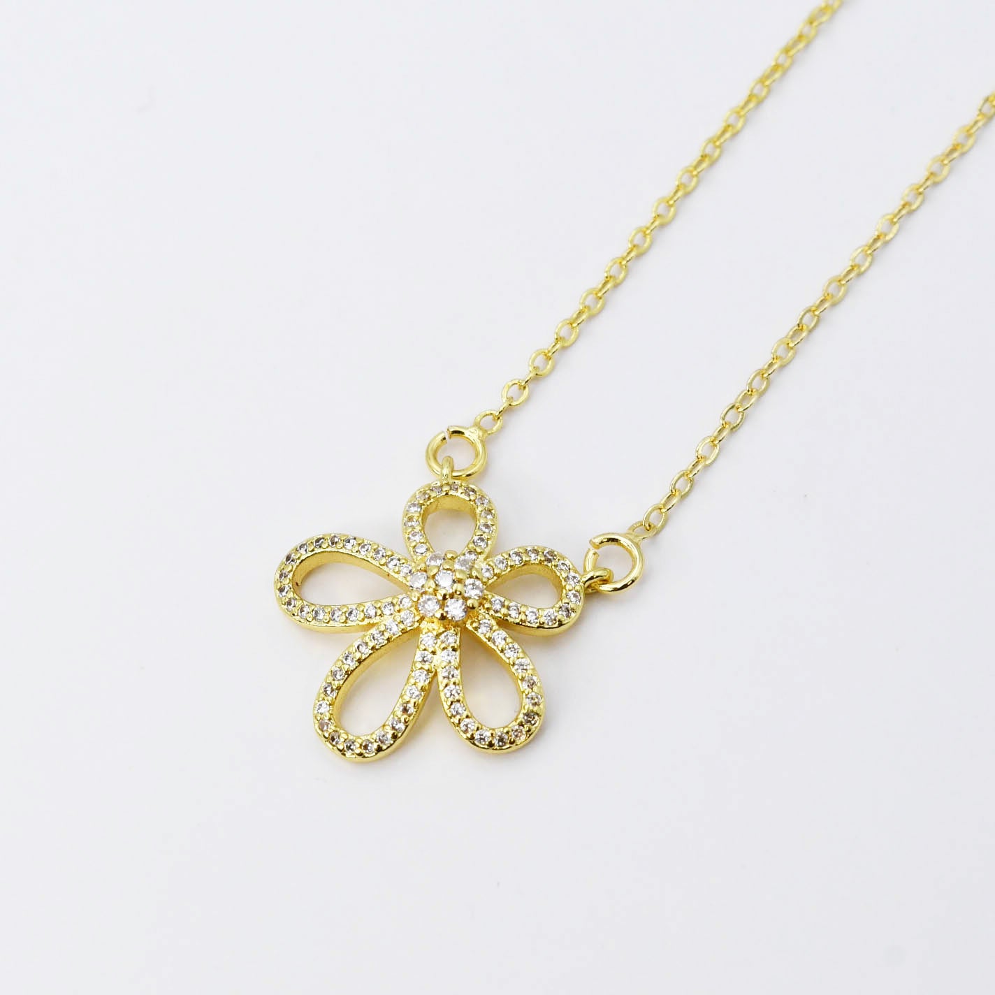 Flower Power Gold Necklace