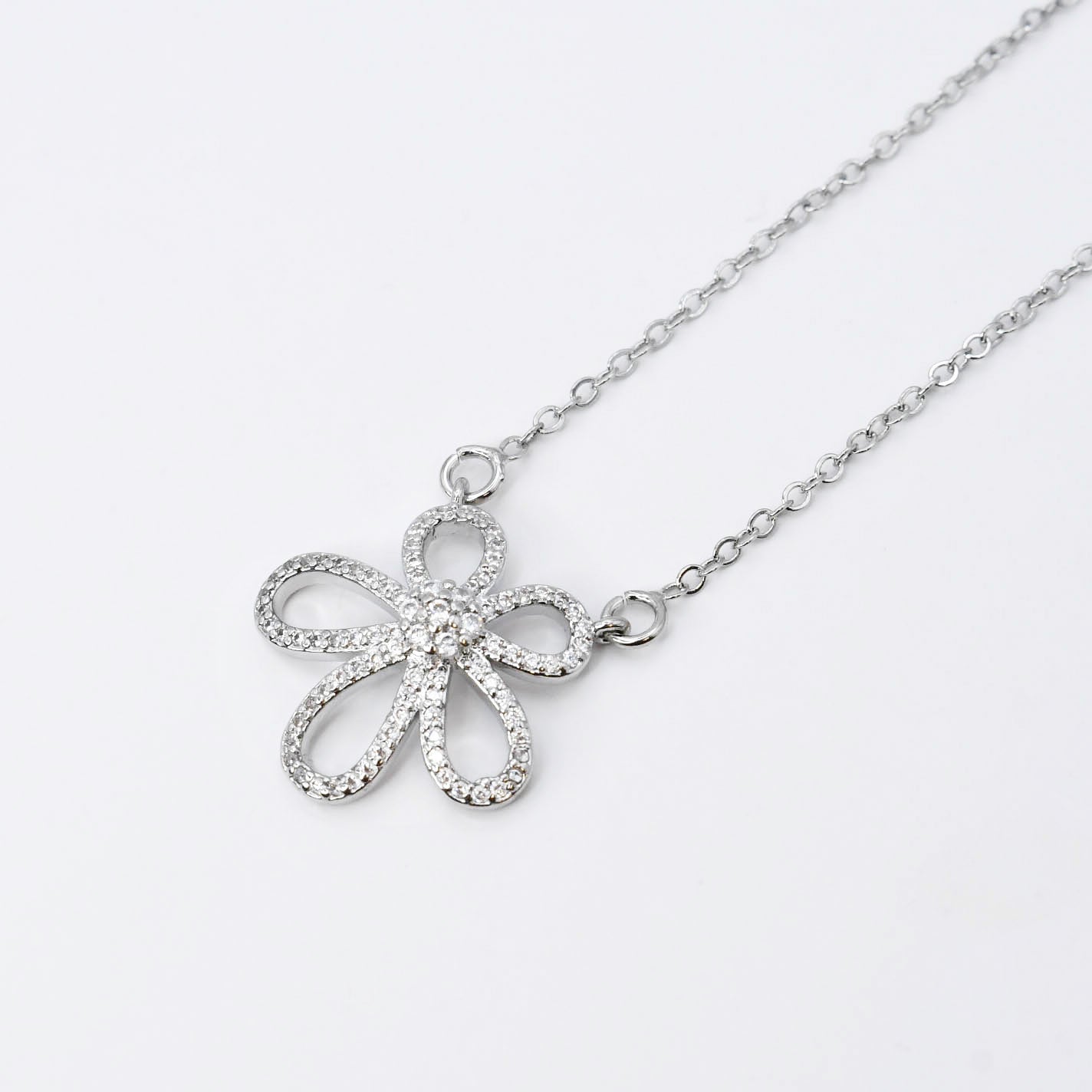 Flower Power Silver Necklace