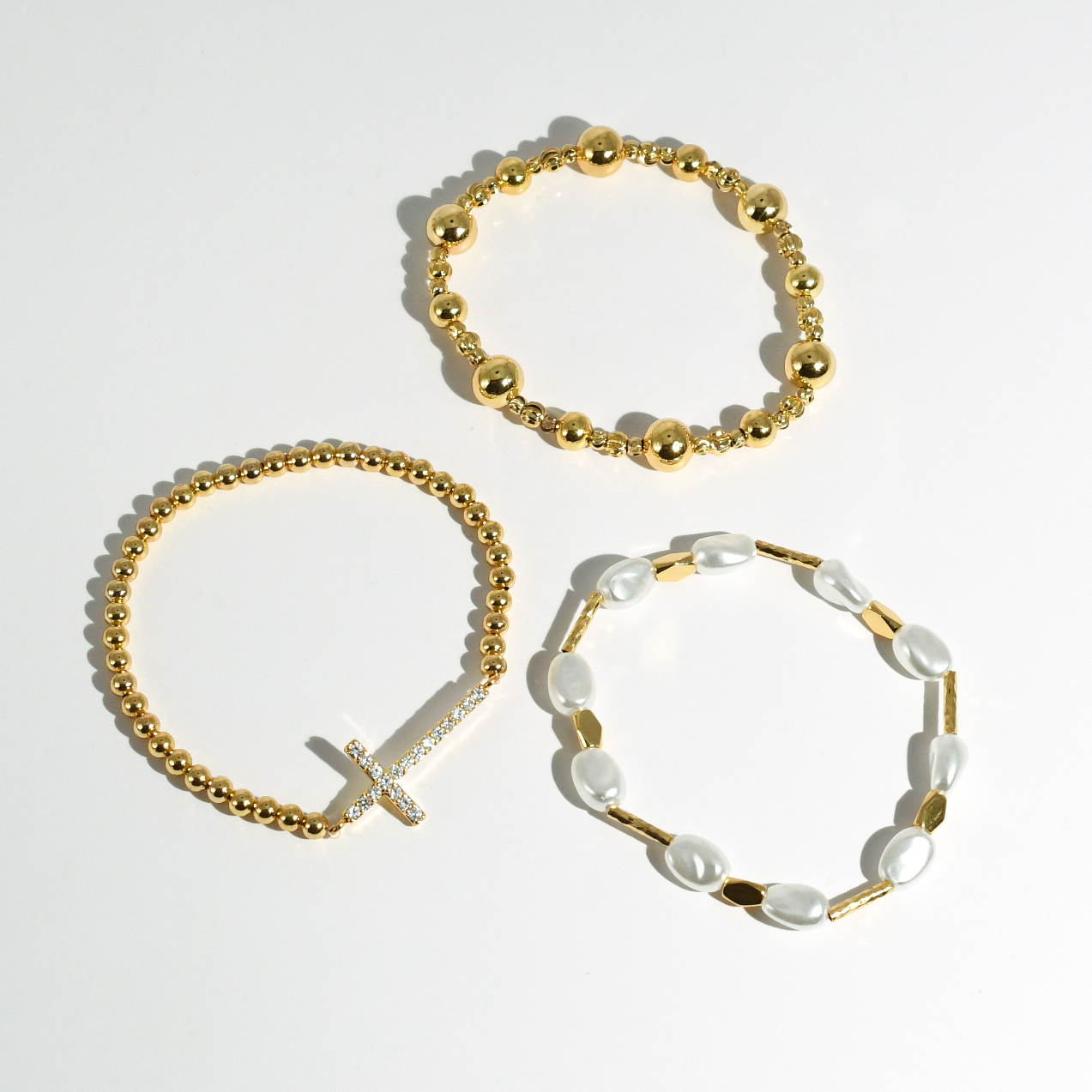 colorful gemstone jewelry, beaded fashion bracelet, gold or silver tone accessory, handcrafted beaded piece, trendy boho chic jewelry, vibrant statement wristwear, artisan handmade design, everyday stackable accessory, fashion jewelry for women, premium jewelry gift idea, boutique style wristwear, elevated modern jewelry