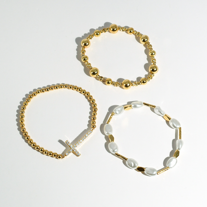 colorful gemstone jewelry, beaded fashion bracelet, gold or silver tone accessory, handcrafted beaded piece, trendy boho chic jewelry, vibrant statement wristwear, artisan handmade design, everyday stackable accessory, fashion jewelry for women, premium jewelry gift idea, boutique style wristwear, elevated modern jewelry