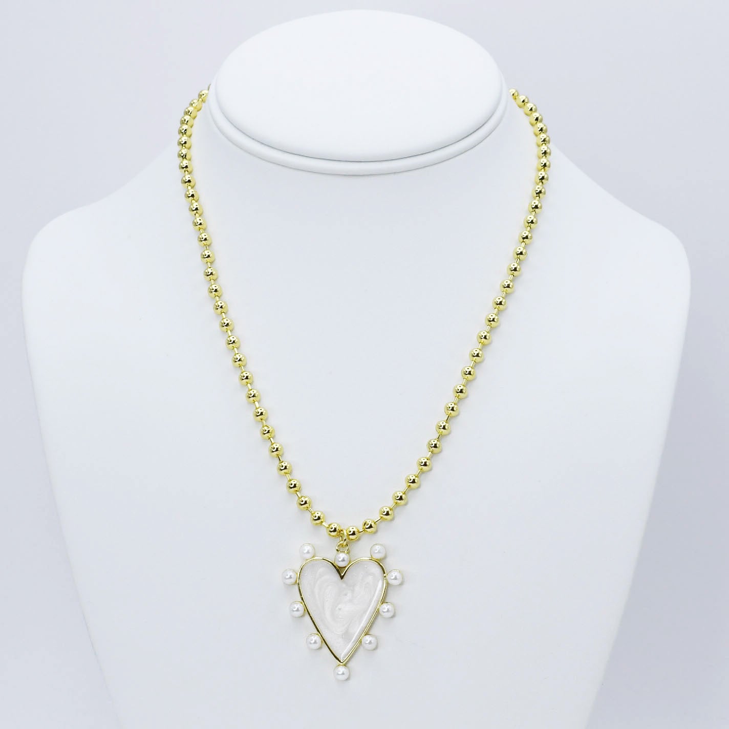 Heart of Pearls Necklace J4