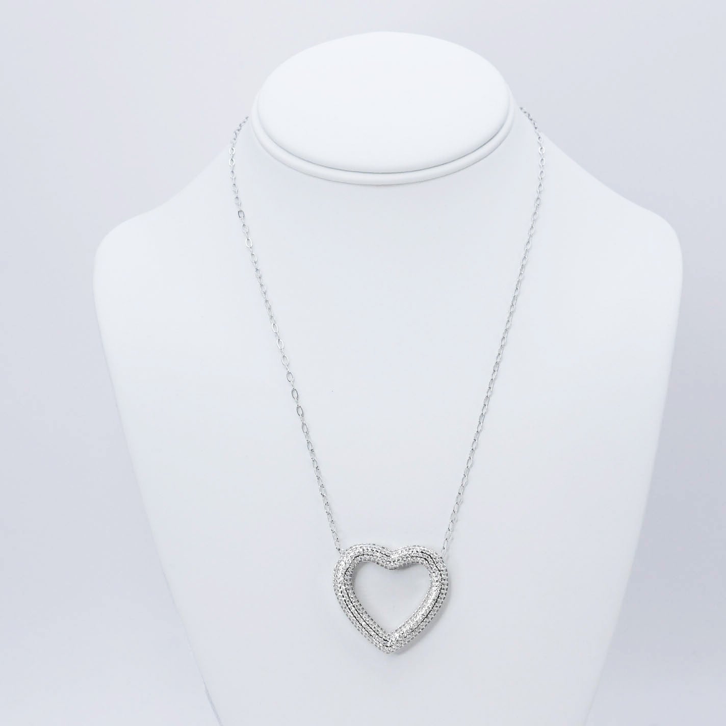 Heart OutlineSilver Necklace N15