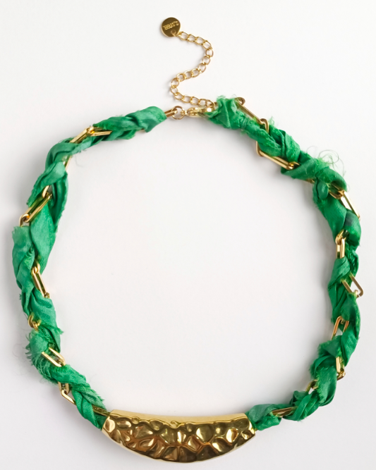 Emerald Scarlet Twist Collar (Pre-order)