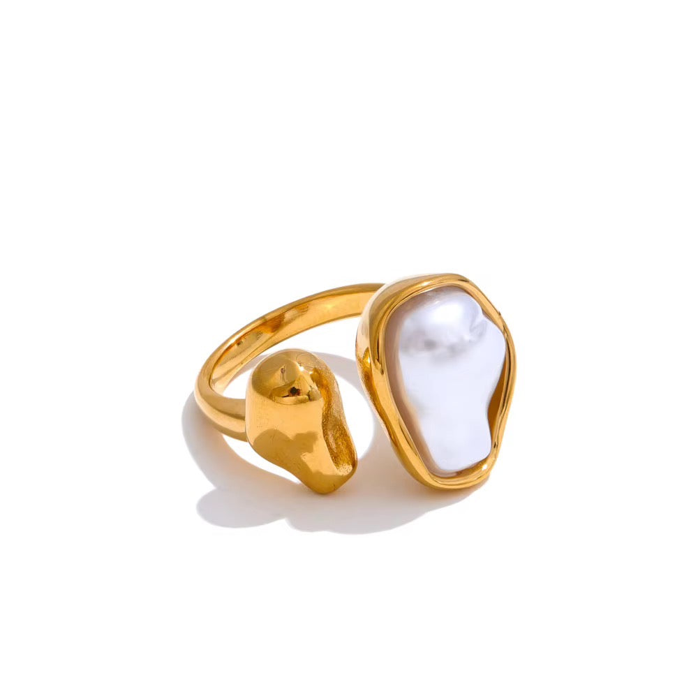 Pearl in Motion Waterproof Ring