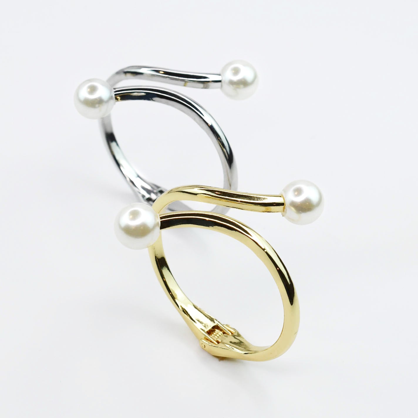 Kind of a Moment Double Pearl Bangle
