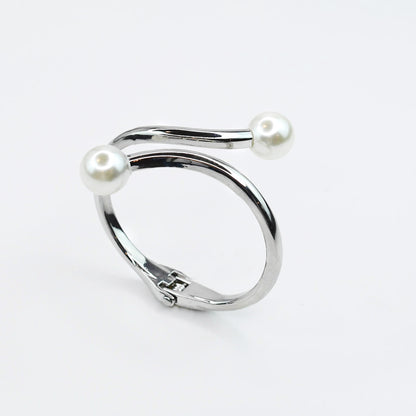 Kind of a Moment Double Pearl Bangle