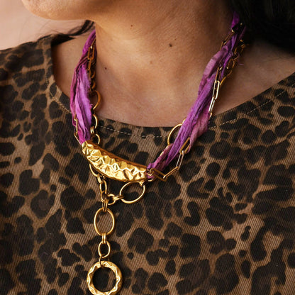 Lavender Blush Scarlet Twist Collar