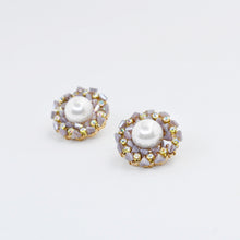 Load image into Gallery viewer, Lavender Pearl Glam Stud D56
