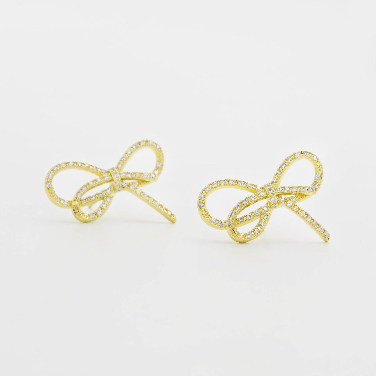 Little Bow Stud D61