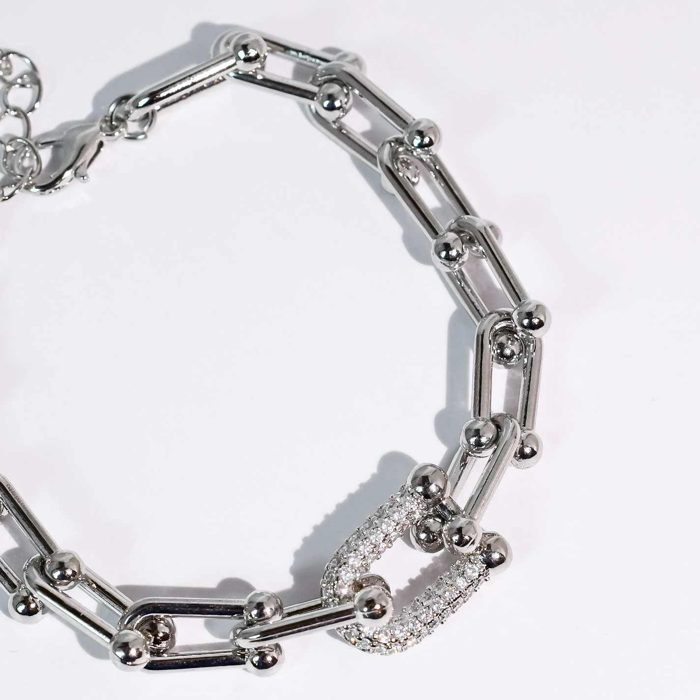 Modern bangle bracelet, Stylish minimalist bracelet, Sleek contemporary bangle, Polished chic bracelet, Clean modern bangle, Elegant simple bracelet, Smooth stylish bangle, Classic modern bracelet, Trendy sleek bangle, Refined minimalist bracelet, Contemporary chic bangle, Versatile modern bracelet