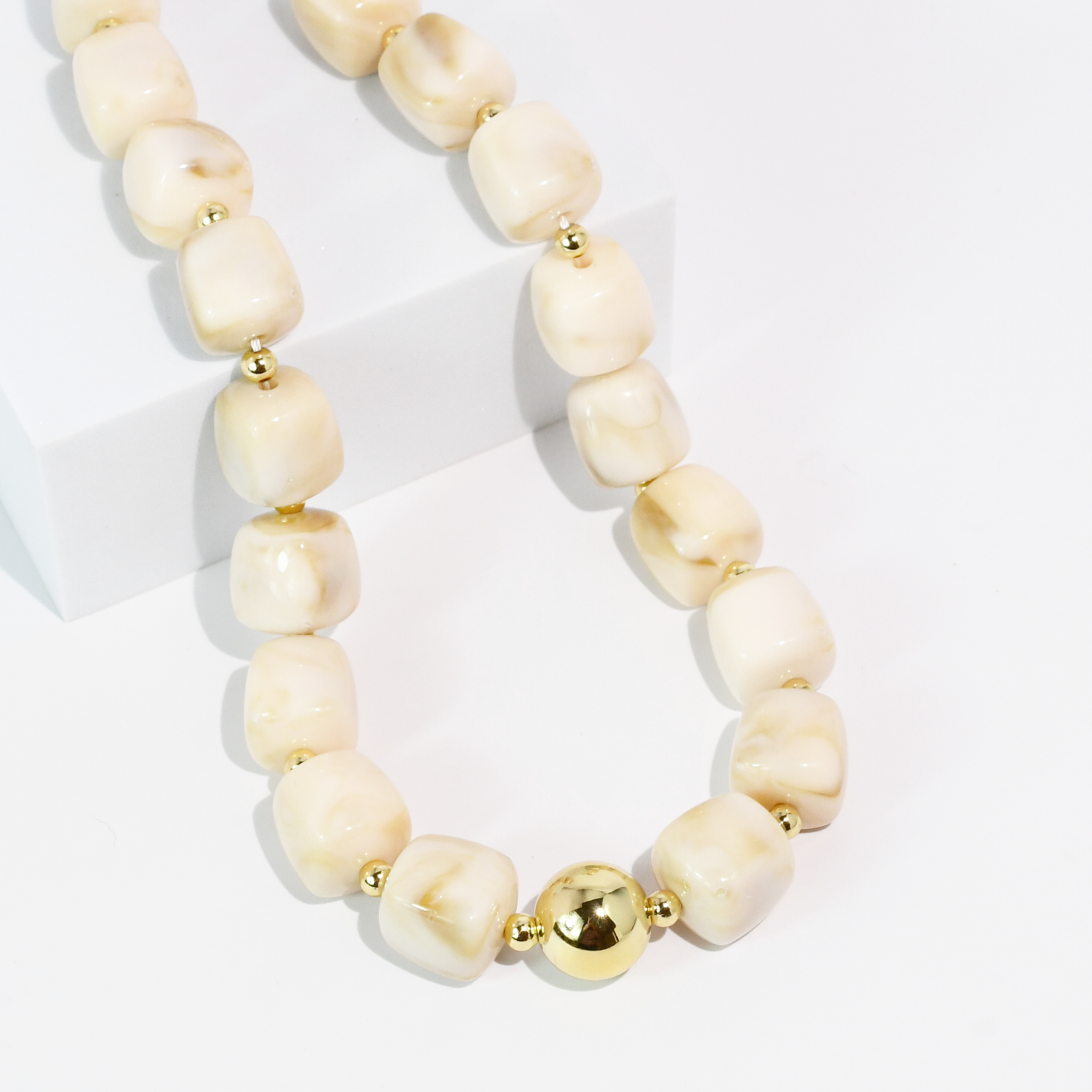 Lumi Cream Necklace