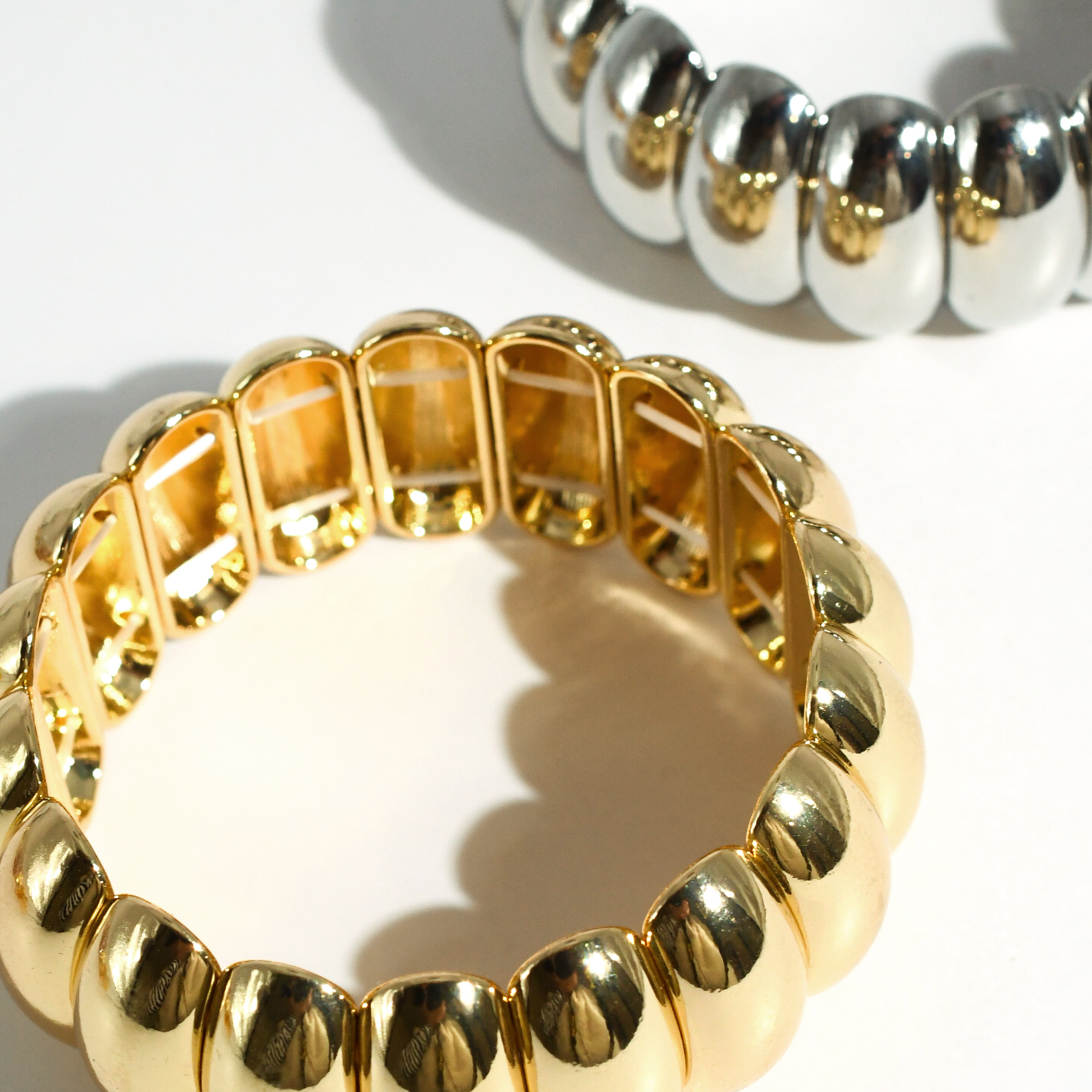 Modern bangle bracelet, Stylish minimalist bracelet, Sleek contemporary bangle, Polished chic bracelet, Clean modern bangle, Elegant simple bracelet, Smooth stylish bangle, Classic modern bracelet, Trendy sleek bangle, Refined minimalist bracelet, Contemporary chic bangle, Versatile modern bracelet