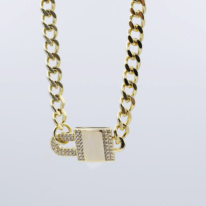 Pave Lock Chain Gold L10