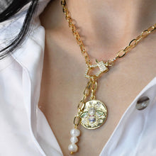 Load image into Gallery viewer, Pearl Bee Necklace
