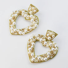 Load image into Gallery viewer, Pearl Heart Earrings C7

