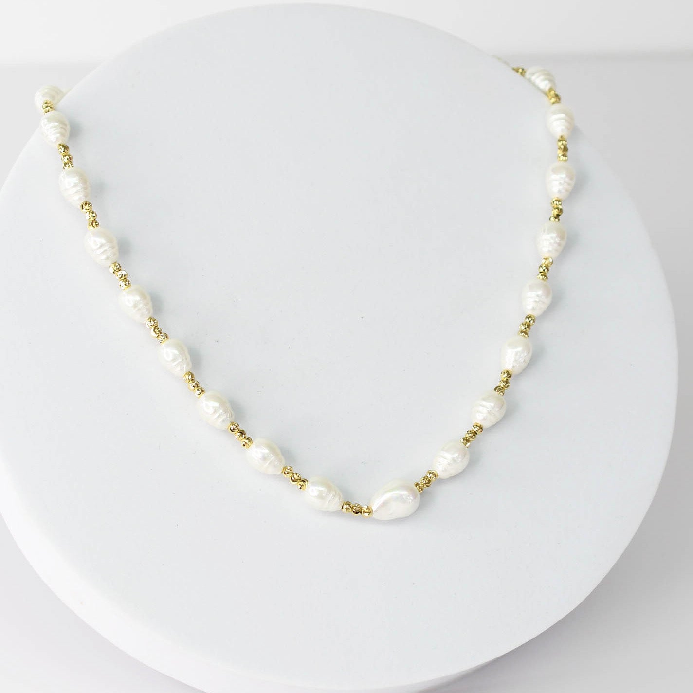 Pearl Chic Necklace I-22