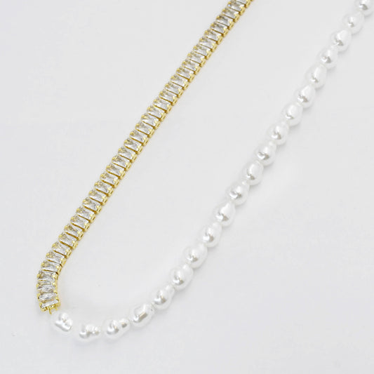 Pearly Sparkling Necklace M10