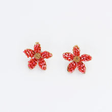 Load image into Gallery viewer, Red Beaded Lily D46
