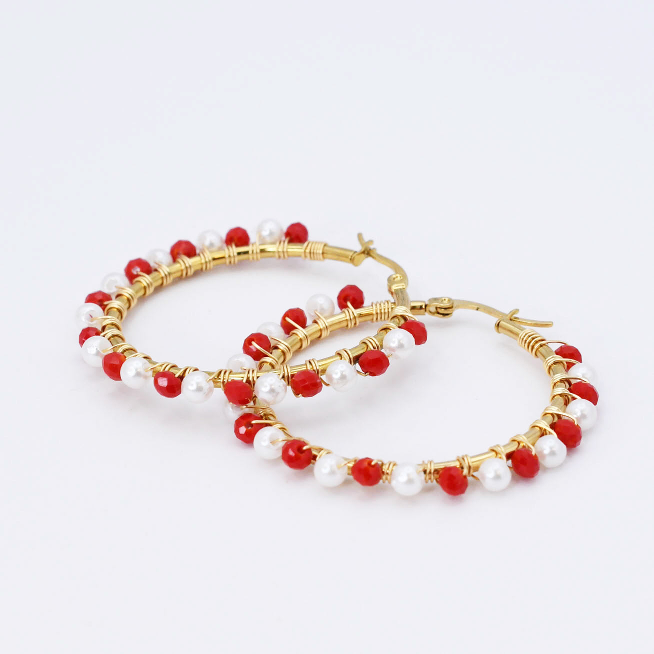 Red/White Beaded Hoop D54