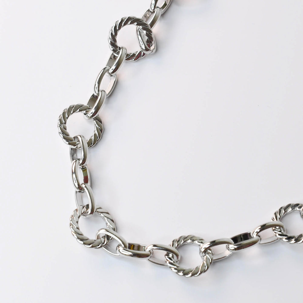 Silver Circle Chain Link Necklace