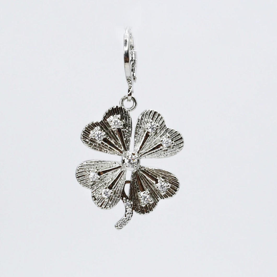 Silver Trebol Charm CH-364