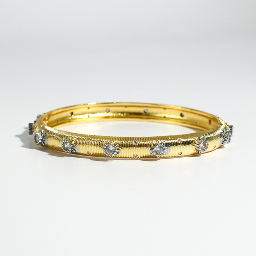 Modern bangle bracelet, Stylish minimalist bracelet, Sleek contemporary bangle, Polished chic bracelet, Clean modern bangle, Elegant simple bracelet, Smooth stylish bangle, Classic modern bracelet, Trendy sleek bangle, Refined minimalist bracelet, Contemporary chic bangle, Versatile modern bracelet